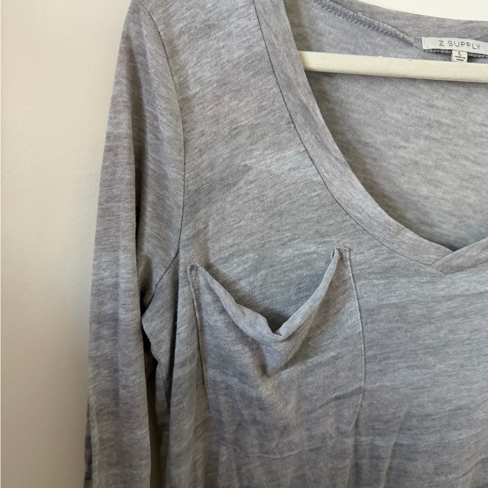 Z Supply Heather Gray Long Sleeve V-Neck Tee
